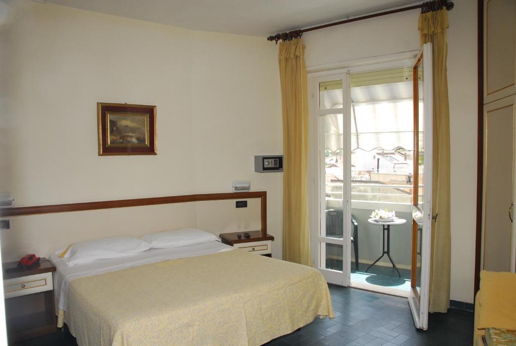 Hotel Nettuno Cattolica Oda fotoğraf