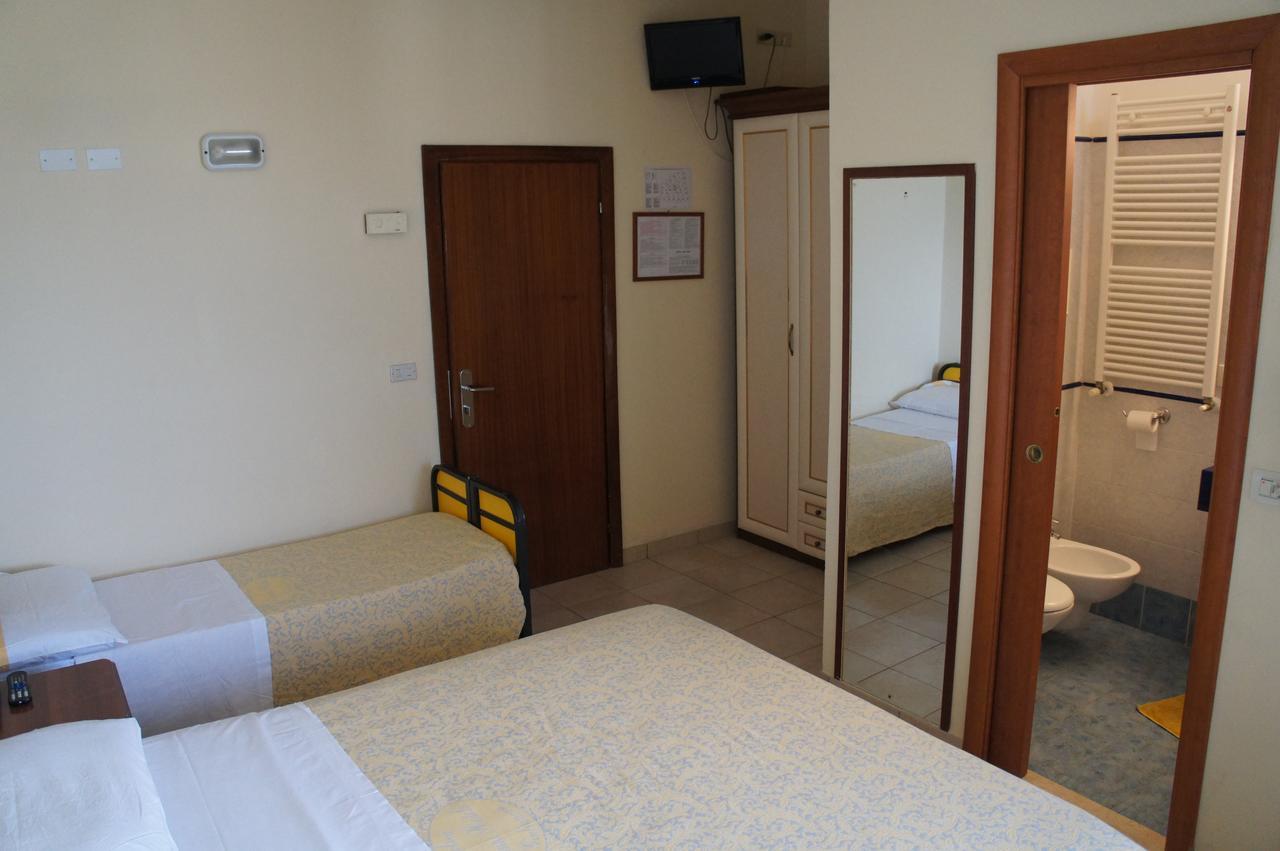 Hotel Nettuno Cattolica Dış mekan fotoğraf