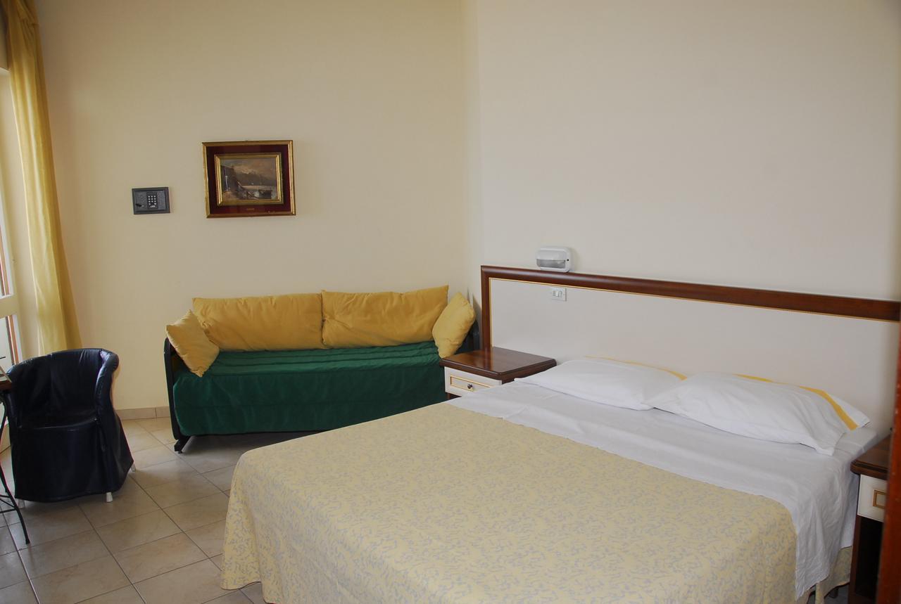 Hotel Nettuno Cattolica Dış mekan fotoğraf