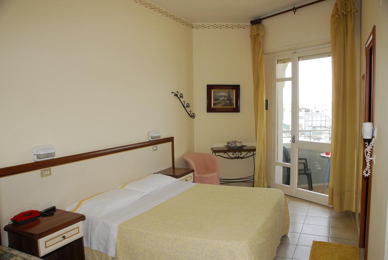 Hotel Nettuno Cattolica Dış mekan fotoğraf