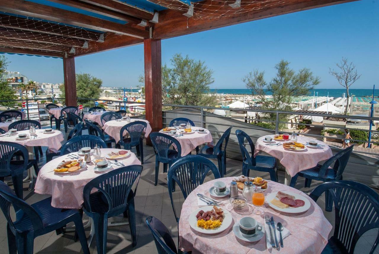 Hotel Nettuno Cattolica Dış mekan fotoğraf