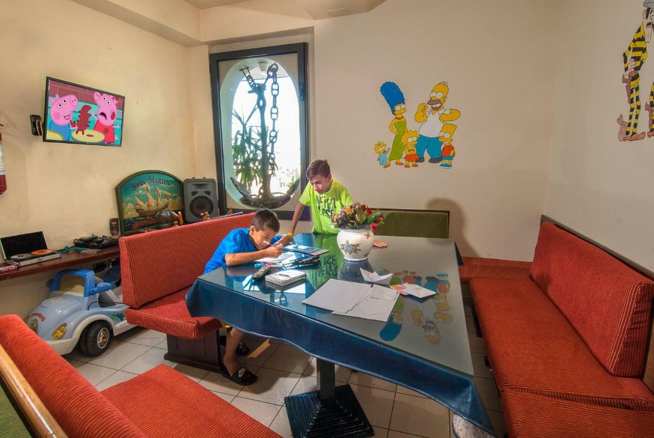 Hotel Nettuno Cattolica Dış mekan fotoğraf