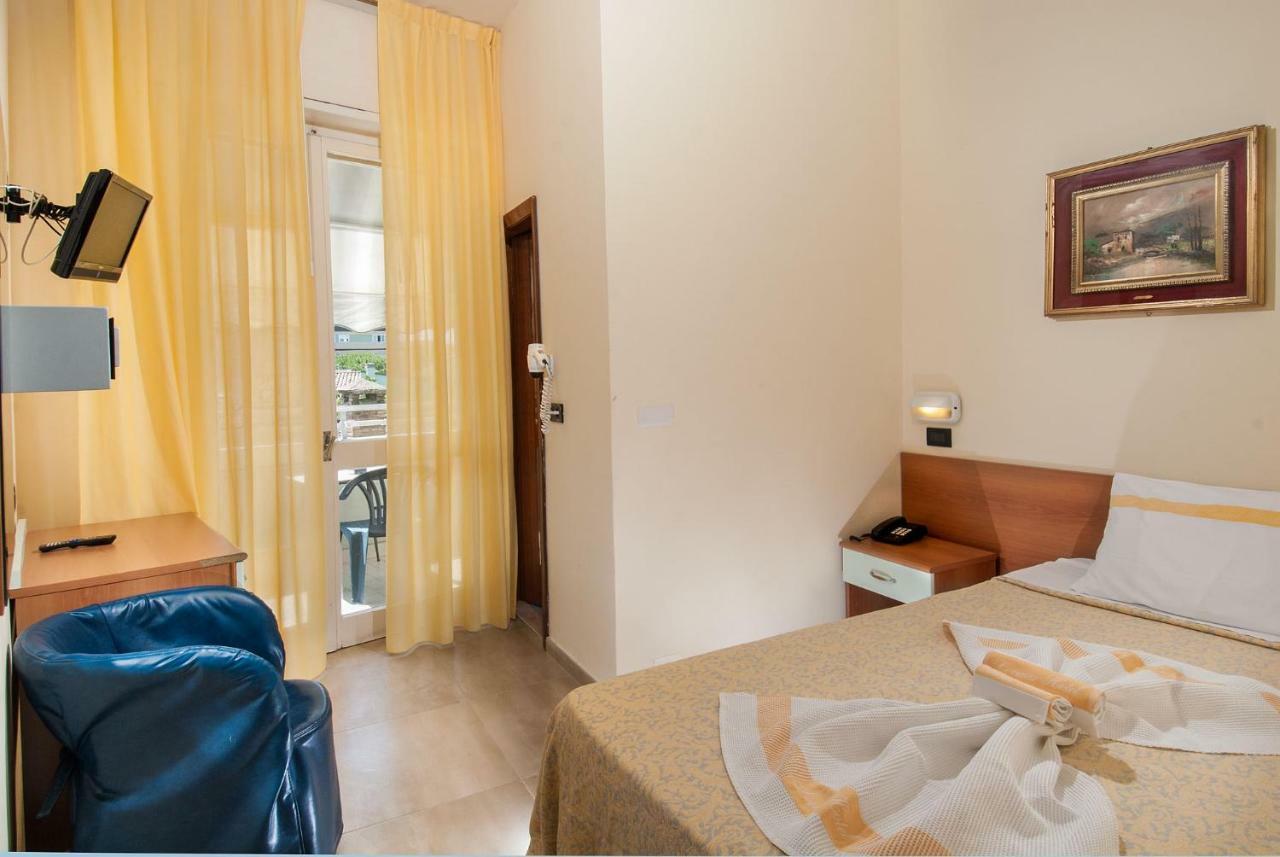 Hotel Nettuno Cattolica Dış mekan fotoğraf