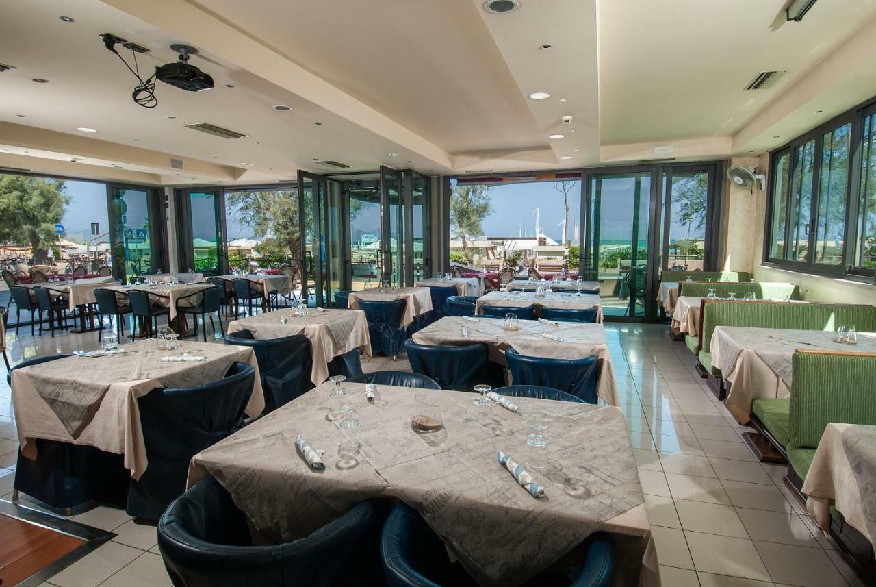 Hotel Nettuno Cattolica Dış mekan fotoğraf