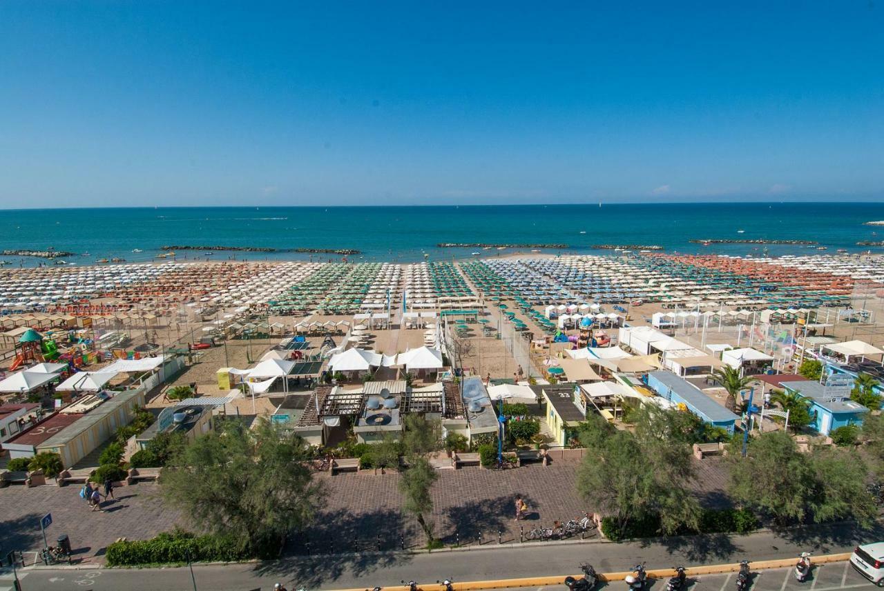 Hotel Nettuno Cattolica Dış mekan fotoğraf