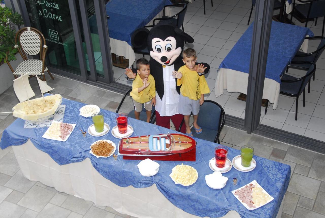 Hotel Nettuno Cattolica Dış mekan fotoğraf