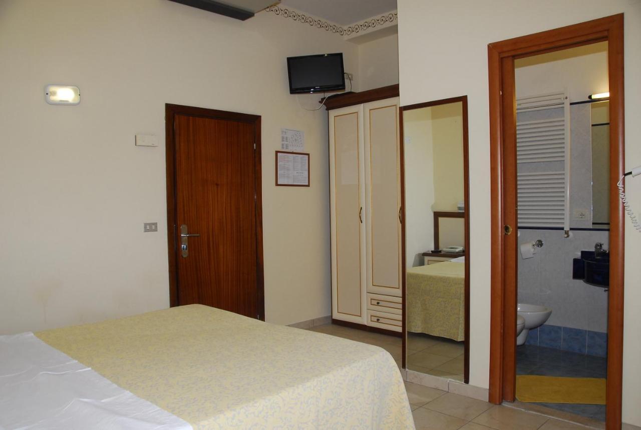 Hotel Nettuno Cattolica Dış mekan fotoğraf