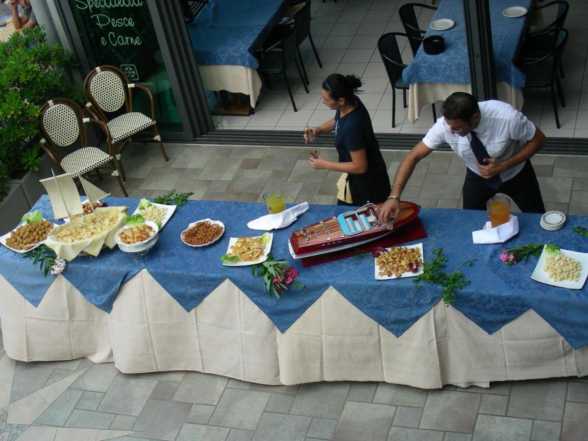 Hotel Nettuno Cattolica Dış mekan fotoğraf